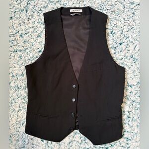 Le Chateau vest (small)